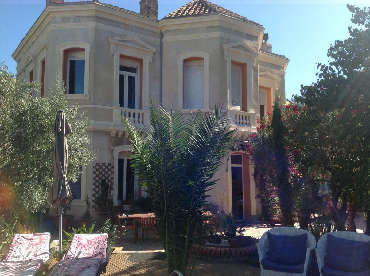 A L'Ombre Du Cedre Hotel Hyeres Exterior photo